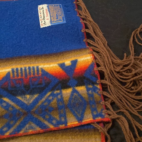 Pendleton - Hand Tailored Vintage Scarf - Picture 5 of 12